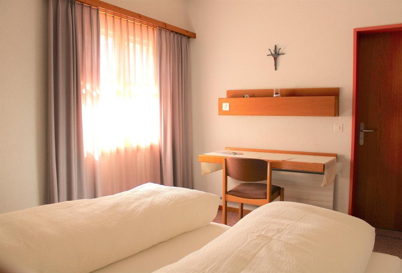 Hotel & Bildungshaus St. Jodern Visp Esterno foto