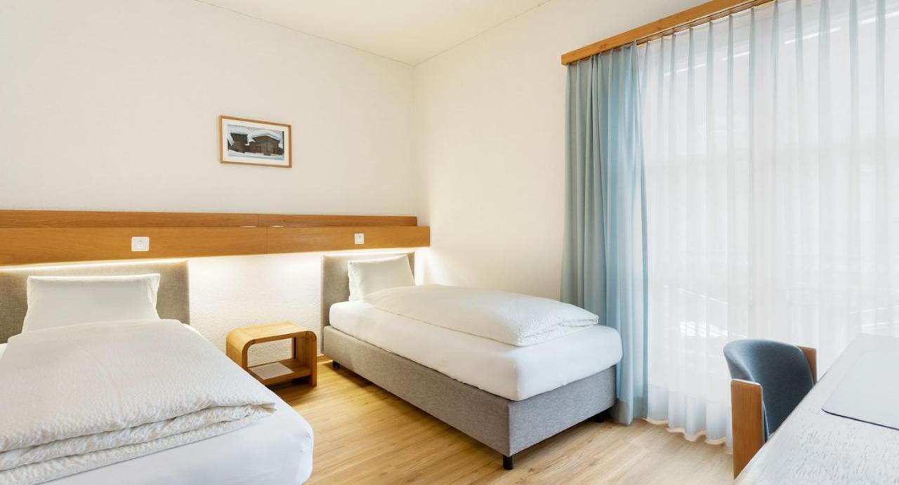 Hotel & Bildungshaus St. Jodern Visp Esterno foto