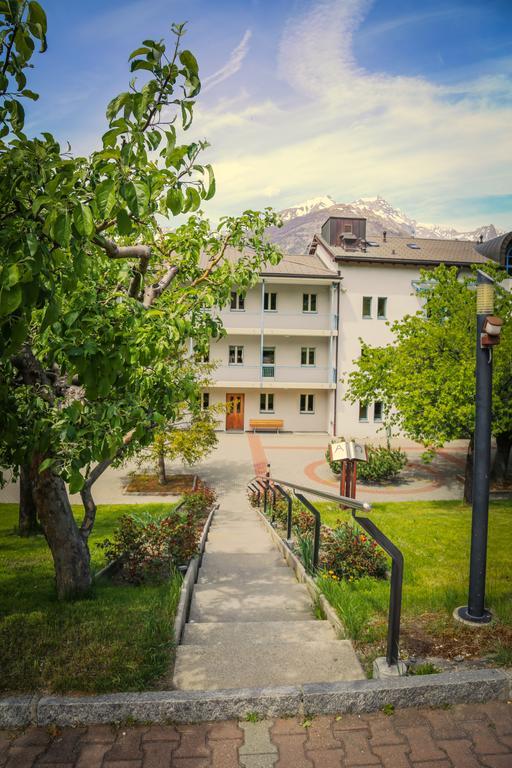 Hotel & Bildungshaus St. Jodern Visp Esterno foto